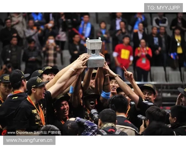 孙悦这生活，NBA斗牛场上晾脚，私下却是土豪饭局老大哥？